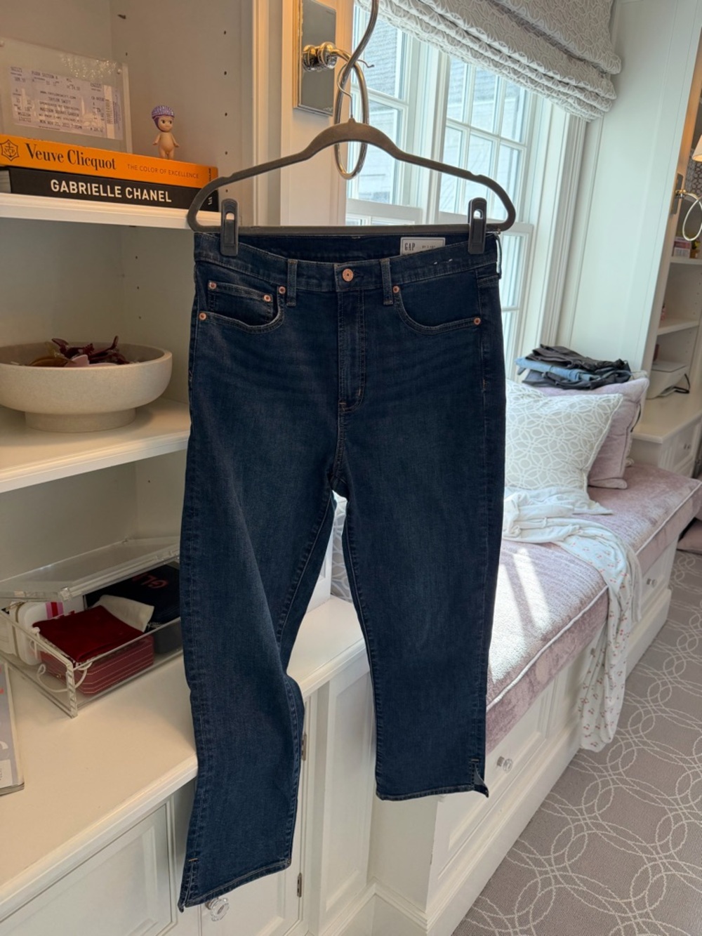 Gap mid rise capri jean in tall length